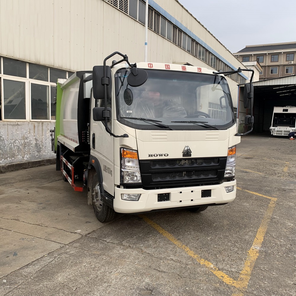 HOWO 4X2 GARBAGE COMPACTING TRUCK